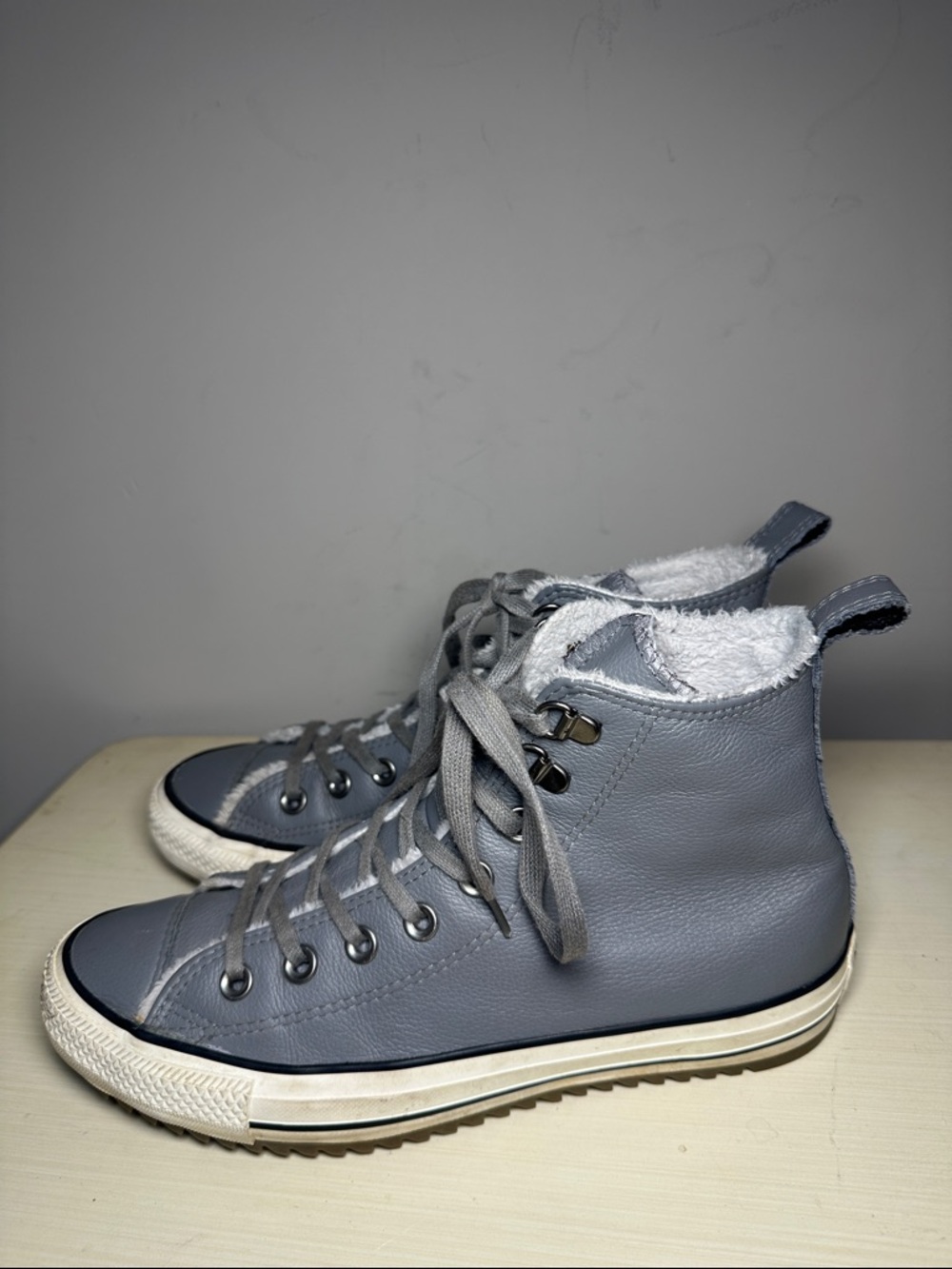 Converse leather Gray High-Top Sneakers with Faux Fur Lining